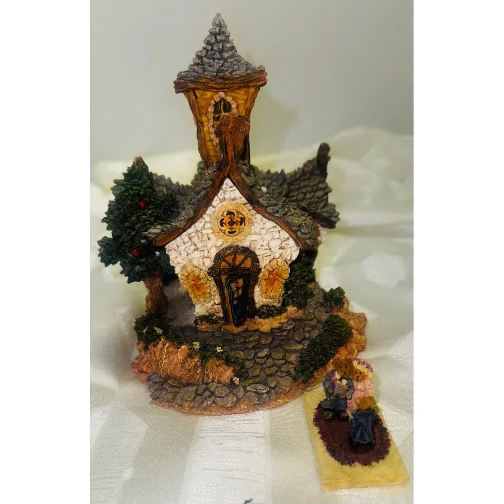 Boyds Bearly Built Villages Cherry in the Woods Chapel House Halloween Figurine